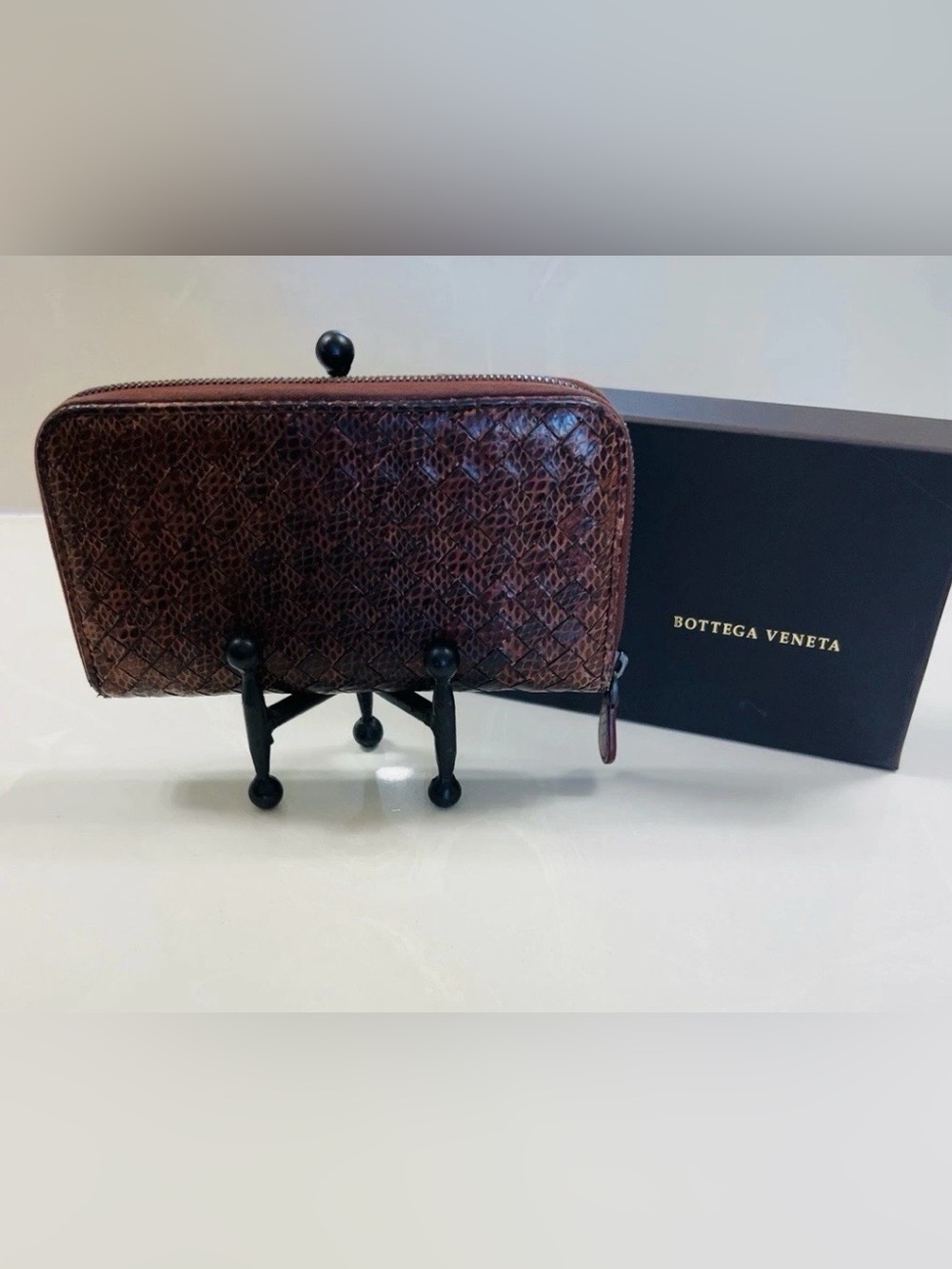AUTHENTIC Bottega Veneta Intrecciato Zip Wallet Brown Woven Leather Italy Box